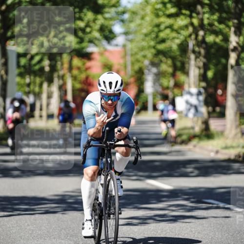 09.08.2026 - GEWOBA Citytriathlon Bremen Michael Burmester http://msf.ph/oto/9947310 09.08.2026 12:17:29 Radfahren 565, 579, 598, 650, 653, 758, 778, 784, 807 meine-sportfotos.de
