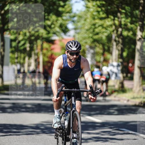 09.08.2026 - GEWOBA Citytriathlon Bremen Michael Burmester http://msf.ph/oto/9947333 09.08.2026 12:17:51 Radfahren 672, 739, 769, 808, 901, 981, 1109, 1126, 1147 meine-sportfotos.de