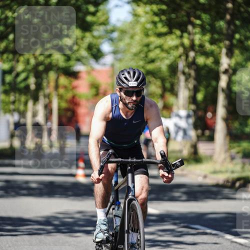 09.08.2026 - GEWOBA Citytriathlon Bremen Michael Burmester http://msf.ph/oto/9947334 09.08.2026 12:17:51 Radfahren 672, 739, 769, 808, 901, 981, 1109, 1126, 1147 meine-sportfotos.de