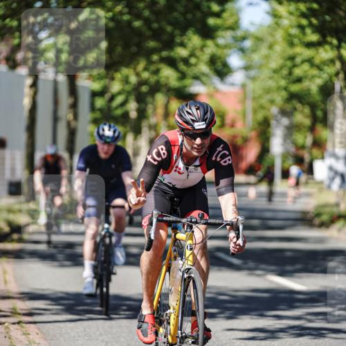 09.08.2026 - GEWOBA Citytriathlon Bremen Michael Burmester http://msf.ph/oto/9947338 09.08.2026 12:17:56 Radfahren 672, 739, 769, 781, 808, 869, 901, 981, 1118, 1126, 1147 meine-sportfotos.de