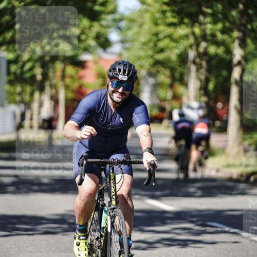 09.08.2026 - GEWOBA Citytriathlon Bremen Michael Burmester http://msf.ph/oto/9947363 09.08.2026 12:18:17 Radfahren 826, 872, 1003, 1146 meine-sportfotos.de