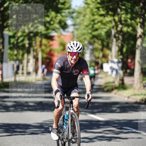 09.08.2026 - GEWOBA Citytriathlon Bremen Michael Burmester http://msf.ph/oto/9947369 09.08.2026 12:18:23 Radfahren 826, 872, 970, 1003 meine-sportfotos.de