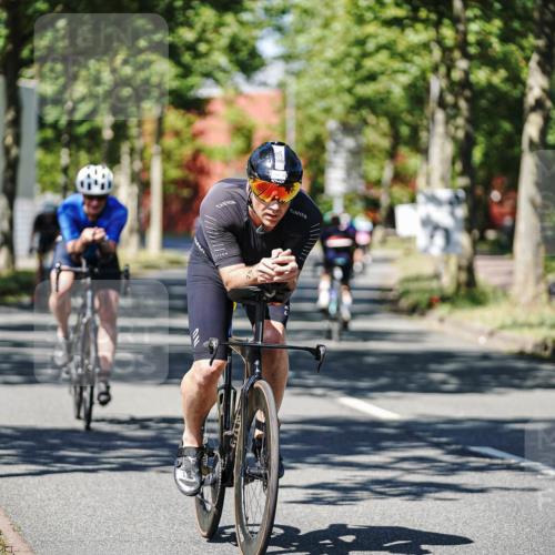 09.08.2026 - GEWOBA Citytriathlon Bremen Michael Burmester http://msf.ph/oto/9947376 09.08.2026 12:18:29 Radfahren 814, 826, 864, 872, 970, 1003 meine-sportfotos.de