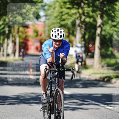 09.08.2026 - GEWOBA Citytriathlon Bremen Michael Burmester http://msf.ph/oto/9947380 09.08.2026 12:18:30 Radfahren 814, 826, 864, 872, 970, 1003 meine-sportfotos.de