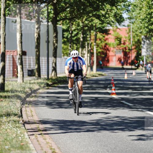 09.08.2026 - GEWOBA Citytriathlon Bremen Michael Burmester http://msf.ph/oto/9947386 09.08.2026 12:18:37 Radfahren 756, 814, 864, 970, 1119 meine-sportfotos.de