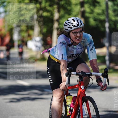 09.08.2026 - GEWOBA Citytriathlon Bremen Michael Burmester http://msf.ph/oto/9947410 09.08.2026 12:20:09 Radfahren 595, 625, 693, 757, 788, 790, 798, 817, 823, 838, 935, 1017, 1113, 1129, 1155 meine-sportfotos.de