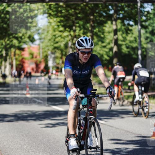 09.08.2026 - GEWOBA Citytriathlon Bremen Michael Burmester http://msf.ph/oto/9947420 09.08.2026 12:20:17 Radfahren 595, 693, 757, 762, 763, 788, 790, 792, 816, 823, 844, 897, 935, 1017, 1020, 1113, 1155 meine-sportfotos.de