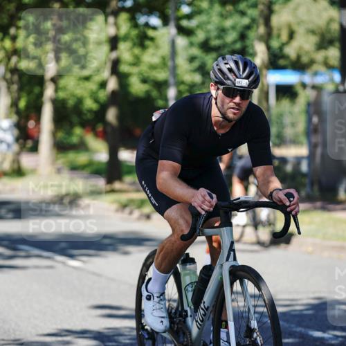 09.08.2026 - GEWOBA Citytriathlon Bremen Michael Burmester http://msf.ph/oto/9947437 09.08.2026 12:20:30 Radfahren 566, 656, 682, 728, 745, 762, 763, 792, 816, 844, 897, 931, 1020 meine-sportfotos.de