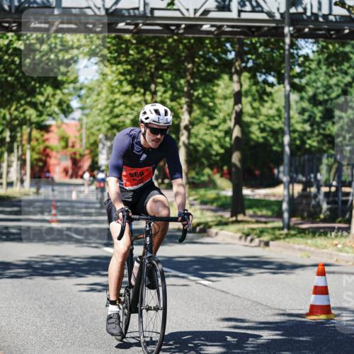 09.08.2026 - GEWOBA Citytriathlon Bremen Michael Burmester http://msf.ph/oto/9947443 09.08.2026 12:20:37 Radfahren 566, 656, 682, 728, 745, 792, 816, 931 meine-sportfotos.de