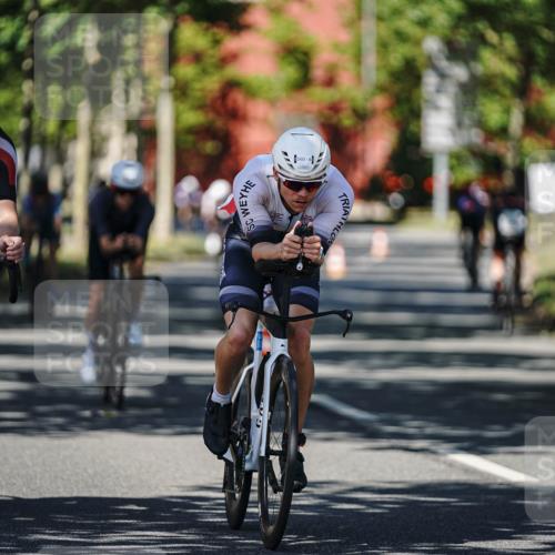 09.08.2026 - GEWOBA Citytriathlon Bremen Michael Burmester http://msf.ph/oto/9947460 09.08.2026 12:20:58 Radfahren 560, 562, 637, 639, 668, 678, 773, 889, 911, 912, 960, 968, 979, 1110 meine-sportfotos.de