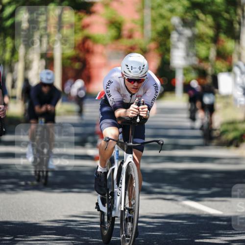 09.08.2026 - GEWOBA Citytriathlon Bremen Michael Burmester http://msf.ph/oto/9947461 09.08.2026 12:20:58 Radfahren 560, 562, 637, 639, 668, 678, 773, 889, 911, 912, 960, 968, 979, 1110 meine-sportfotos.de