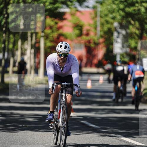 09.08.2026 - GEWOBA Citytriathlon Bremen Michael Burmester http://msf.ph/oto/9947474 09.08.2026 12:21:10 Radfahren 560, 562, 628, 637, 639, 644, 668, 912, 968, 979, 1110, 1115, 1132 meine-sportfotos.de