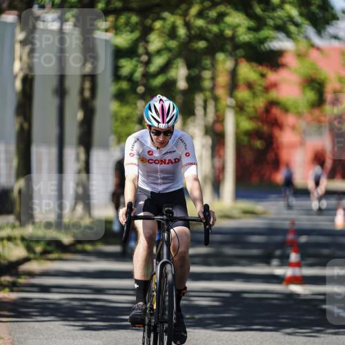 09.08.2026 - GEWOBA Citytriathlon Bremen Michael Burmester http://msf.ph/oto/9947475 09.08.2026 12:21:12 Radfahren 560, 628, 637, 639, 644, 668, 731, 912, 968, 979, 1115, 1132 meine-sportfotos.de