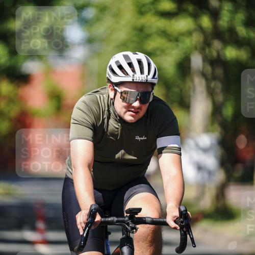 09.08.2026 - GEWOBA Citytriathlon Bremen Michael Burmester http://msf.ph/oto/9947481 09.08.2026 12:21:16 Radfahren 596, 628, 637, 644, 731, 1115, 1132 meine-sportfotos.de