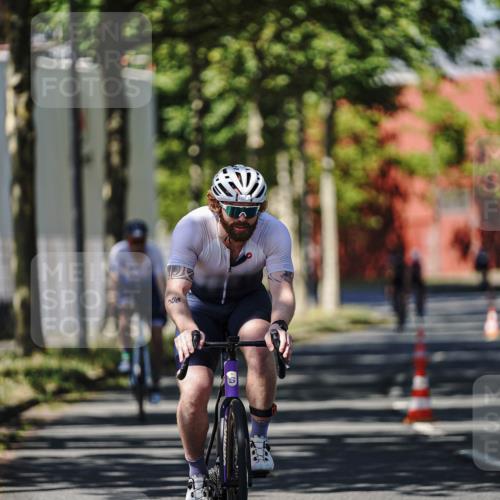 09.08.2026 - GEWOBA Citytriathlon Bremen Michael Burmester http://msf.ph/oto/9947482 09.08.2026 12:21:21 Radfahren 596, 628, 644, 731, 1115, 1132 meine-sportfotos.de