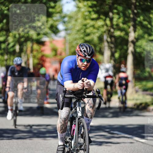 09.08.2026 - GEWOBA Citytriathlon Bremen Michael Burmester http://msf.ph/oto/9947510 09.08.2026 12:21:50 Radfahren 604, 626, 759, 768, 796, 834, 876, 885, 998, 1111, 1156 meine-sportfotos.de