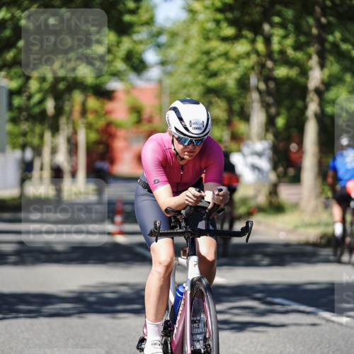 09.08.2026 - GEWOBA Citytriathlon Bremen Michael Burmester http://msf.ph/oto/9947517 09.08.2026 12:21:53 Radfahren 604, 626, 759, 768, 796, 834, 876, 885, 953, 998, 1102, 1114, 1156 meine-sportfotos.de