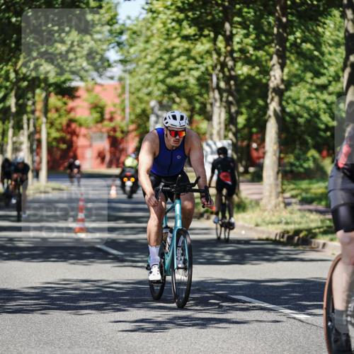 09.08.2026 - GEWOBA Citytriathlon Bremen Michael Burmester http://msf.ph/oto/9947527 09.08.2026 12:22:06 Radfahren 541, 559, 571, 604, 623, 687, 695, 896, 953, 954, 1102, 1114, 1139, 1154 meine-sportfotos.de