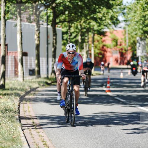 09.08.2026 - GEWOBA Citytriathlon Bremen Michael Burmester http://msf.ph/oto/9947528 09.08.2026 12:22:07 Radfahren 541, 559, 571, 604, 623, 687, 695, 896, 953, 954, 1102, 1114, 1139, 1154 meine-sportfotos.de