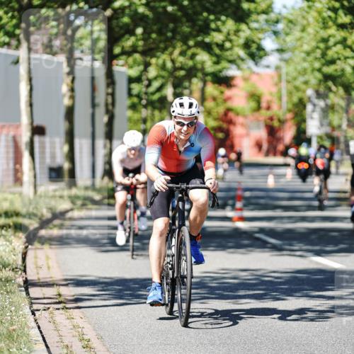 09.08.2026 - GEWOBA Citytriathlon Bremen Michael Burmester http://msf.ph/oto/9947530 09.08.2026 12:22:08 Radfahren 541, 559, 571, 623, 687, 695, 896, 953, 954, 1102, 1114, 1139, 1154 meine-sportfotos.de