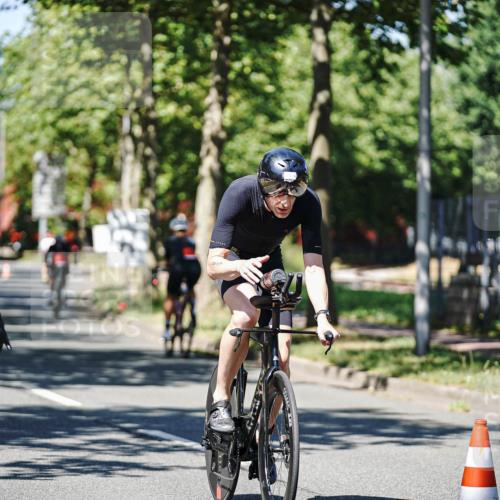 09.08.2026 - GEWOBA Citytriathlon Bremen Michael Burmester http://msf.ph/oto/9947542 09.08.2026 12:22:16 Radfahren 541, 559, 623, 687, 694, 695, 803, 896, 954, 1139, 1154 meine-sportfotos.de