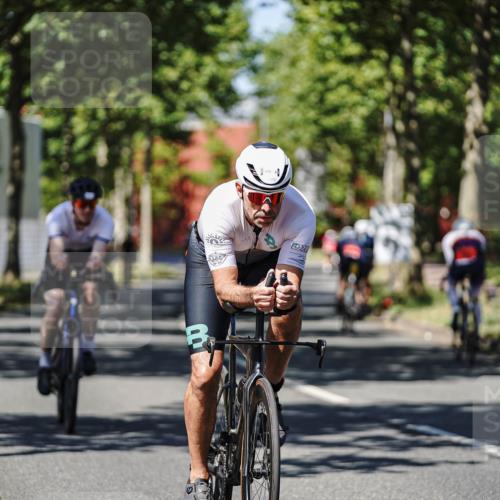 09.08.2026 - GEWOBA Citytriathlon Bremen Michael Burmester http://msf.ph/oto/9947551 09.08.2026 12:22:36 Radfahren 681, 696, 787, 805, 945, 956, 1108 meine-sportfotos.de