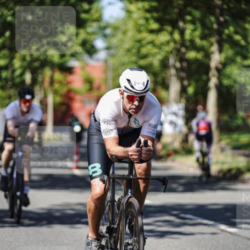 09.08.2026 - GEWOBA Citytriathlon Bremen Michael Burmester http://msf.ph/oto/9947552 09.08.2026 12:22:36 Radfahren 681, 696, 787, 805, 945, 956, 1108 meine-sportfotos.de