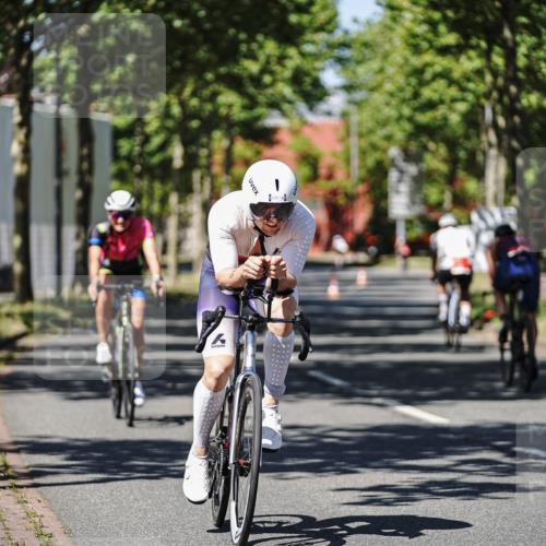 09.08.2026 - GEWOBA Citytriathlon Bremen Michael Burmester http://msf.ph/oto/9947611 09.08.2026 12:23:15 Radfahren 572, 577, 612, 782, 809, 840, 871, 888, 898, 919, 972, 976, 996, 1123, 1136 meine-sportfotos.de