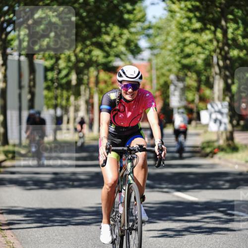 09.08.2026 - GEWOBA Citytriathlon Bremen Michael Burmester http://msf.ph/oto/9947616 09.08.2026 12:23:16 Radfahren 572, 577, 612, 782, 840, 871, 888, 898, 972, 976, 996, 1123, 1136 meine-sportfotos.de