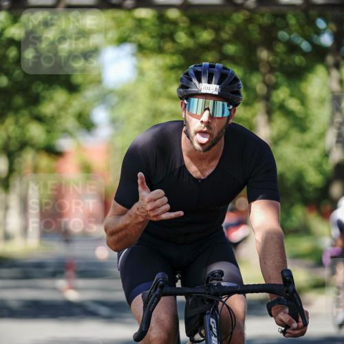 09.08.2026 - GEWOBA Citytriathlon Bremen Michael Burmester http://msf.ph/oto/9947631 09.08.2026 12:23:32 Radfahren 651, 701, 707, 976, 996 meine-sportfotos.de