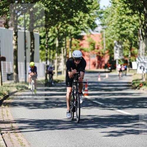09.08.2026 - GEWOBA Citytriathlon Bremen Michael Burmester http://msf.ph/oto/9947632 09.08.2026 12:23:40 Radfahren 651, 701, 705, 707, 890, 1107 meine-sportfotos.de