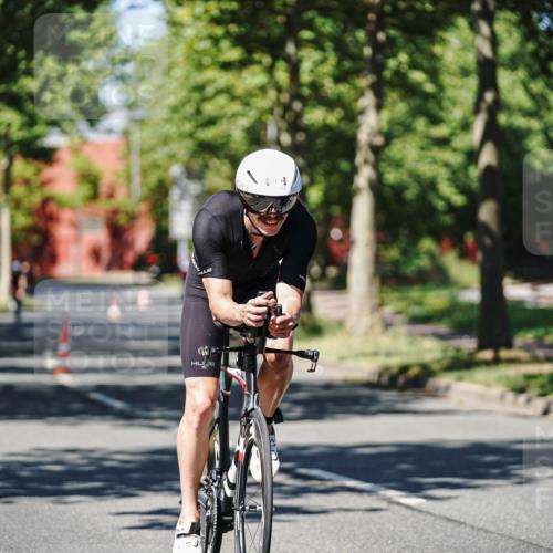 09.08.2026 - GEWOBA Citytriathlon Bremen Michael Burmester http://msf.ph/oto/9947634 09.08.2026 12:23:41 Radfahren 651, 701, 705, 707, 890, 1107 meine-sportfotos.de