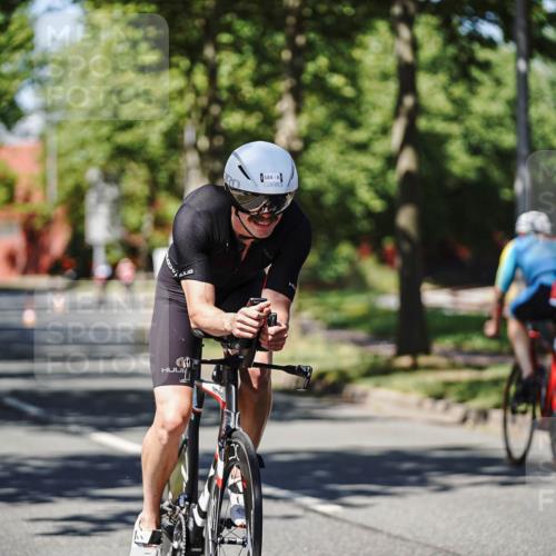 09.08.2026 - GEWOBA Citytriathlon Bremen Michael Burmester http://msf.ph/oto/9947635 09.08.2026 12:23:41 Radfahren 651, 701, 705, 707, 890, 1107 meine-sportfotos.de
