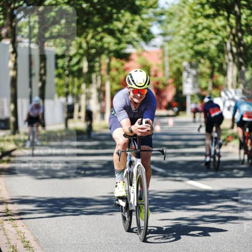 09.08.2026 - GEWOBA Citytriathlon Bremen Michael Burmester http://msf.ph/oto/9947639 09.08.2026 12:23:42 Radfahren 651, 701, 705, 890, 1107 meine-sportfotos.de