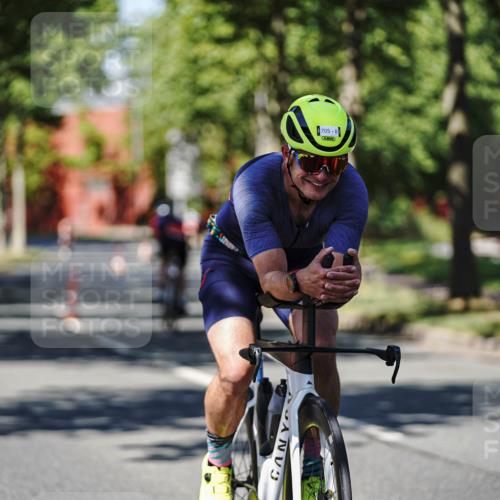 09.08.2026 - GEWOBA Citytriathlon Bremen Michael Burmester http://msf.ph/oto/9947641 09.08.2026 12:23:43 Radfahren 651, 701, 705, 890, 1107 meine-sportfotos.de
