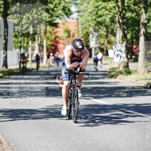 09.08.2026 - GEWOBA Citytriathlon Bremen Michael Burmester http://msf.ph/oto/9947653 09.08.2026 12:23:51 Radfahren 570, 585, 705, 761, 890, 1107, 1124, 1159 meine-sportfotos.de