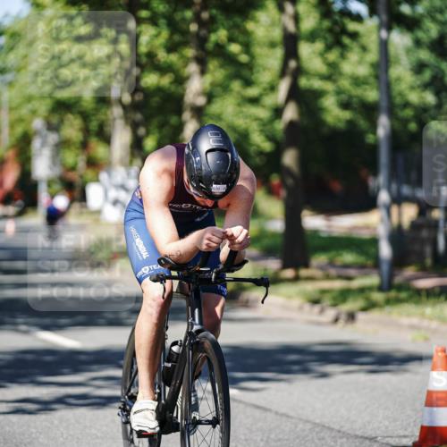09.08.2026 - GEWOBA Citytriathlon Bremen Michael Burmester http://msf.ph/oto/9947654 09.08.2026 12:23:51 Radfahren 570, 585, 705, 761, 890, 1107, 1124, 1159 meine-sportfotos.de