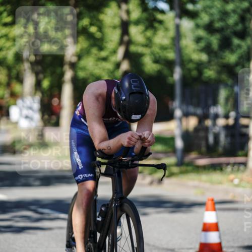 09.08.2026 - GEWOBA Citytriathlon Bremen Michael Burmester http://msf.ph/oto/9947655 09.08.2026 12:23:51 Radfahren 570, 585, 705, 761, 890, 1107, 1124, 1159 meine-sportfotos.de