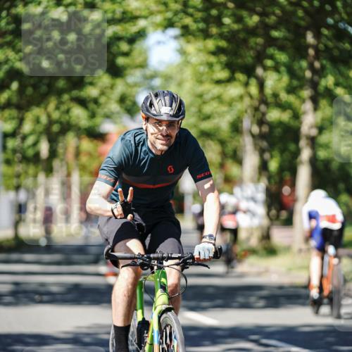09.08.2026 - GEWOBA Citytriathlon Bremen Michael Burmester http://msf.ph/oto/9947664 09.08.2026 12:23:58 Radfahren 570, 585, 761, 887, 890, 891, 1105, 1107, 1124, 1159 meine-sportfotos.de