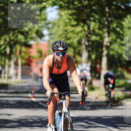 09.08.2026 - GEWOBA Citytriathlon Bremen Michael Burmester http://msf.ph/oto/9947675 09.08.2026 12:24:05 Radfahren 570, 585, 761, 887, 891, 1105, 1124, 1159 meine-sportfotos.de