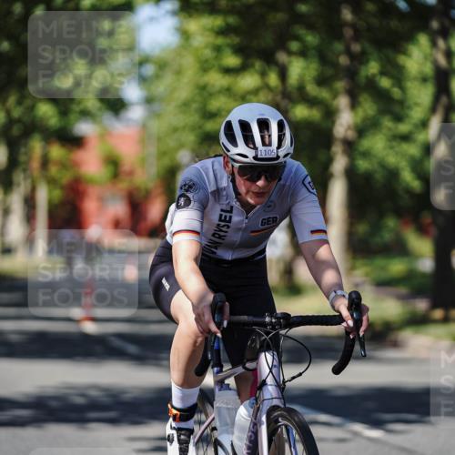 09.08.2026 - GEWOBA Citytriathlon Bremen Michael Burmester http://msf.ph/oto/9947679 09.08.2026 12:24:07 Radfahren 570, 585, 761, 887, 891, 1105, 1124, 1159 meine-sportfotos.de