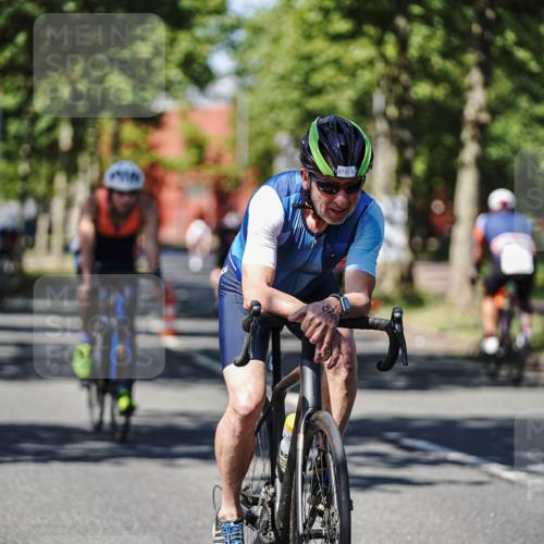 09.08.2026 - GEWOBA Citytriathlon Bremen Michael Burmester http://msf.ph/oto/9947686 09.08.2026 12:24:17 Radfahren 546, 586, 675, 870, 1105 meine-sportfotos.de