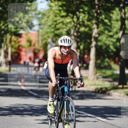 09.08.2026 - GEWOBA Citytriathlon Bremen Michael Burmester http://msf.ph/oto/9947688 09.08.2026 12:24:18 Radfahren 546, 586, 675, 753, 870 meine-sportfotos.de