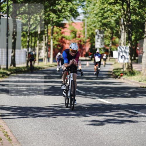 09.08.2026 - GEWOBA Citytriathlon Bremen Michael Burmester http://msf.ph/oto/9947691 09.08.2026 12:24:20 Radfahren 546, 586, 671, 675, 753, 870 meine-sportfotos.de
