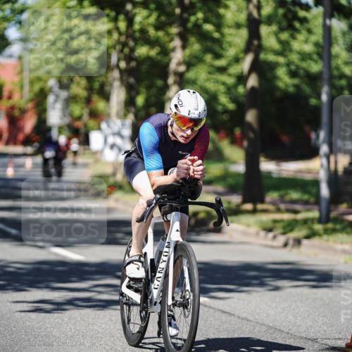 09.08.2026 - GEWOBA Citytriathlon Bremen Michael Burmester http://msf.ph/oto/9947693 09.08.2026 12:24:20 Radfahren 546, 586, 671, 675, 753, 870 meine-sportfotos.de