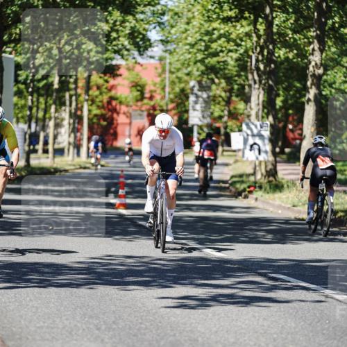 09.08.2026 - GEWOBA Citytriathlon Bremen Michael Burmester http://msf.ph/oto/9947695 09.08.2026 12:24:24 Radfahren 546, 586, 671, 675, 753, 870 meine-sportfotos.de