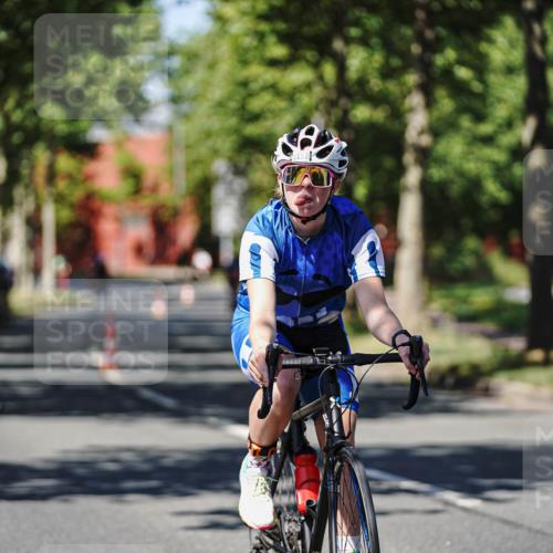 09.08.2026 - GEWOBA Citytriathlon Bremen Michael Burmester http://msf.ph/oto/9947705 09.08.2026 12:24:32 Radfahren 601, 620, 671, 675, 753, 770, 1152 meine-sportfotos.de