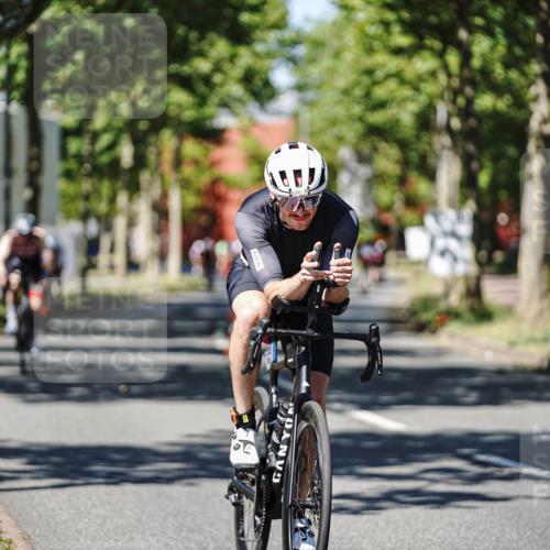 09.08.2026 - GEWOBA Citytriathlon Bremen Michael Burmester http://msf.ph/oto/9947707 09.08.2026 12:24:34 Radfahren 601, 620, 671, 675, 753, 770, 1152 meine-sportfotos.de