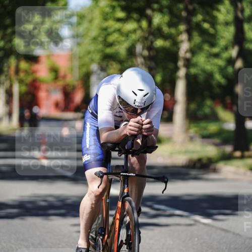 09.08.2026 - GEWOBA Citytriathlon Bremen Michael Burmester http://msf.ph/oto/9947715 09.08.2026 12:24:37 Radfahren 601, 620, 671, 720, 753, 770, 1152 meine-sportfotos.de