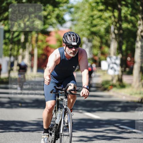 09.08.2026 - GEWOBA Citytriathlon Bremen Michael Burmester http://msf.ph/oto/9947732 09.08.2026 12:24:53 Radfahren 711, 720, 776, 785, 819, 974, 991, 1104, 1140 meine-sportfotos.de